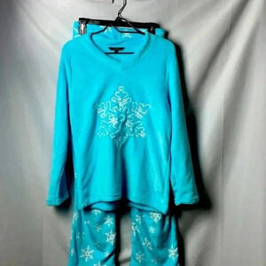 NWT JUST LOVE WO SIZE SMALL TURQUOISE WITH WHITE SNOWFLAKES FLEECE PAJAMAS